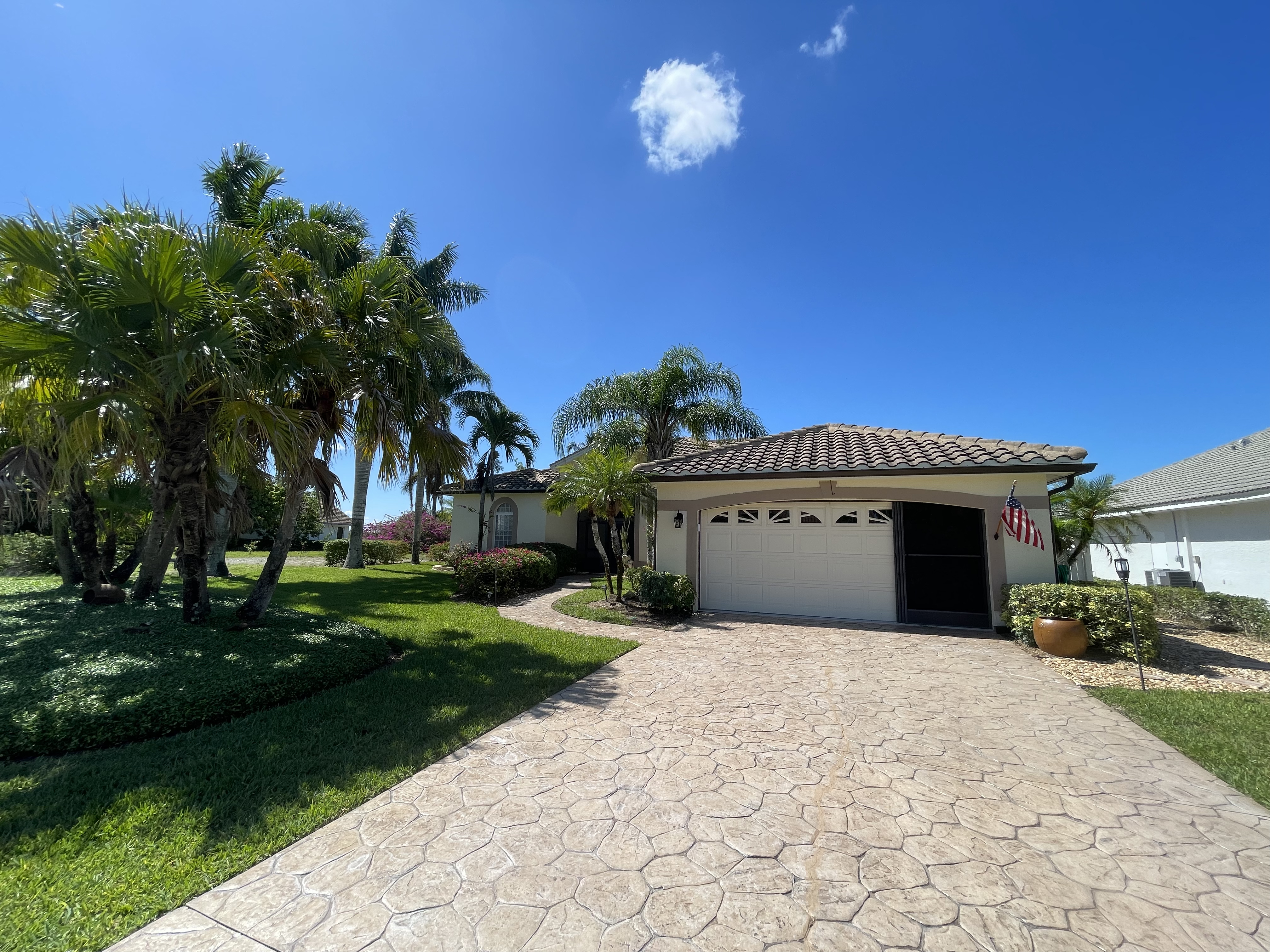 Closed Sale in Port of the Islands, Naples, Florida 34114 | Presented by Alpizar Real Estate